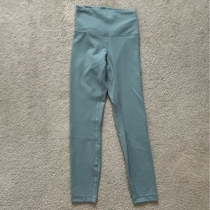 Lululemon size 4 Wunder Train misty glade leggings